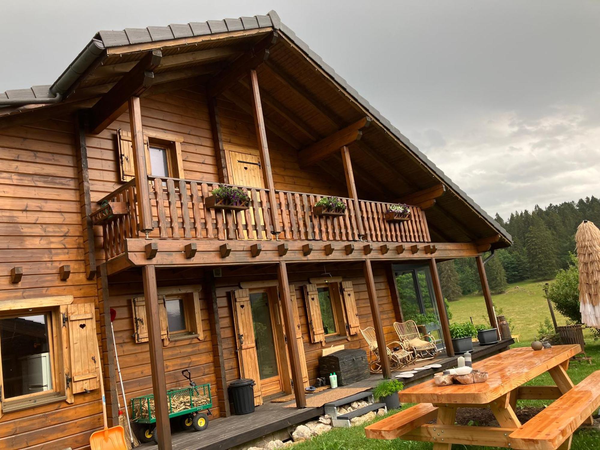 Les Savagnieres - Chambre Chez L Habitant Saint-Imier Zewnętrze zdjęcie